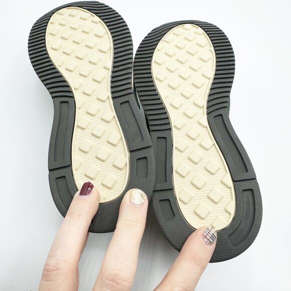 Everlane Tread Sneakers Trainers Suede Gray Green New In Box Size 8 - Picture 4 of 9